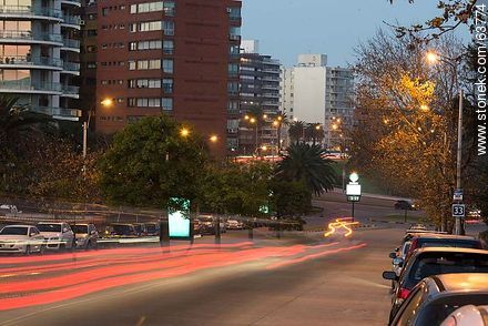 26 de Marzo Avenue eastward - Department of Montevideo - URUGUAY. Photo #63774