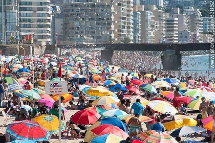 Crowded beach in Viña del Mar - Chile - Others in SOUTH AMERICA. Photo #63862