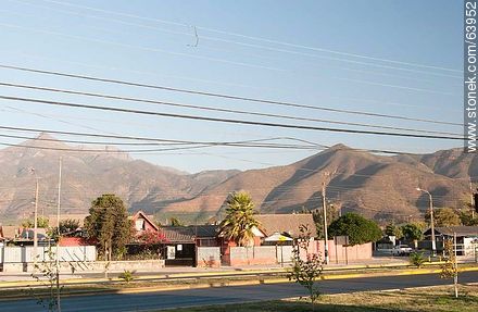 La calle Condell y el cerro La Campana - Chile - Otros AMÉRICA del SUR. Foto No. 63952