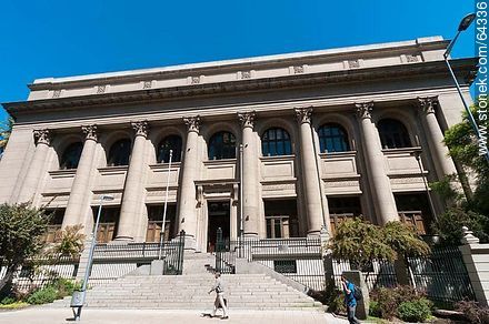 Biblioteca Nacional sobre la calle Moneda - Chile - Otros AMÉRICA del SUR. Foto No. 64336