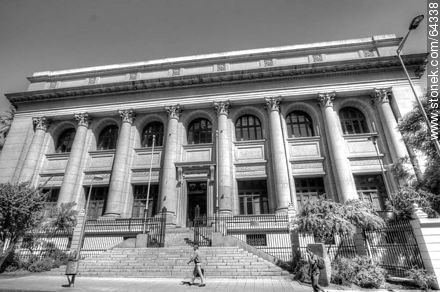 Biblioteca Nacional sobre la calle Moneda - Chile - Otros AMÉRICA del SUR. Foto No. 64338