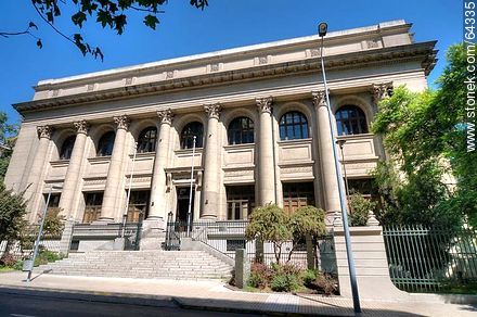 Biblioteca Nacional sobre la calle Moneda - Chile - Otros AMÉRICA del SUR. Foto No. 64335