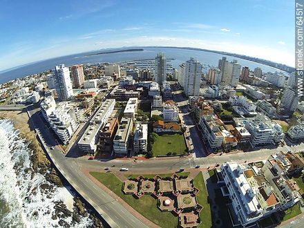 Aerial photo of the Plaza del Ingenio on Artigas street promenade and El Resalsero street - Punta del Este and its near resorts - URUGUAY. Foto No. 64517