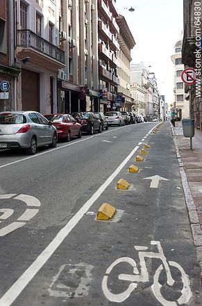 Misiones Bikeway Street - Department of Montevideo - URUGUAY. Photo #64830