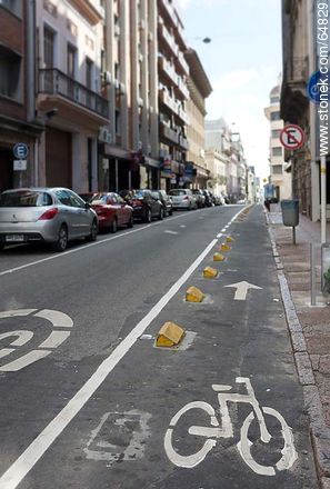 Misiones Bikeway Street - Department of Montevideo - URUGUAY. Foto No. 64829
