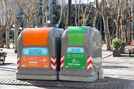 Classified Waste Containers - Department of Montevideo - URUGUAY. Foto No. 64828