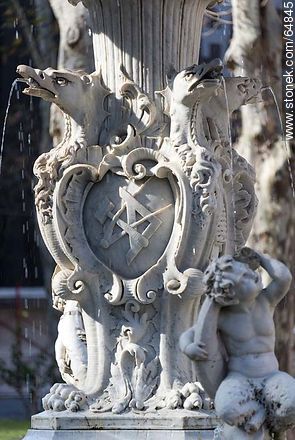 Fountain in Plaza Constitución. Masonic shield detail - Department of Montevideo - URUGUAY. Foto No. 64845