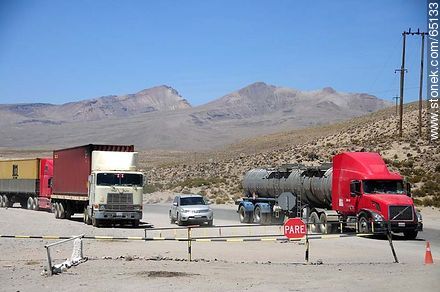 Retén Chucuyo. Altitud: 4400m - Chile - Otros AMÉRICA del SUR. Foto No. 65133