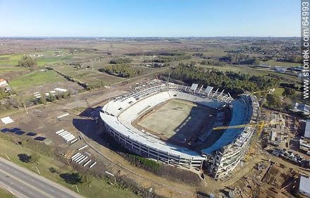 Foto aérea del avance de obra de construcción del estadio del Club A. Peñarol al 15 de agosto de 2015 -  - URUGUAY. Foto No. 64993