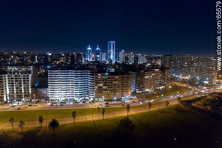 Night aerial view of the Rambla Rep. Of Peru. World Trade Center Towers - Department of Montevideo - URUGUAY. Foto No. 65579