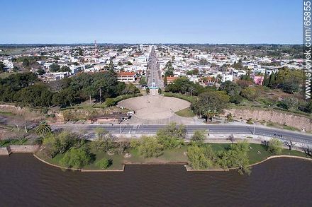 Aerial photo of the Uruguay River, rambla Cuervo and Avenida 18 de Julio - Rio Negro - URUGUAY. Photo #65855