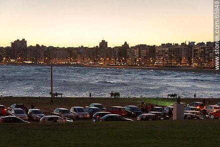 Pocitos at sunset - Department of Montevideo - URUGUAY. Foto No. 65949