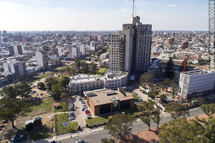 Aerial view of the Uruguayan Center for Molecular Imaging behind Hospital de Clínicas - Department of Montevideo - URUGUAY. Foto No. 66084