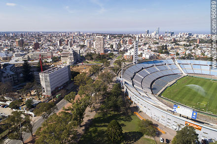 Aerial view of the Uruguayan Center of Molecular Imaging in front of Centenario Stadium - Department of Montevideo - URUGUAY. Foto No. 66089