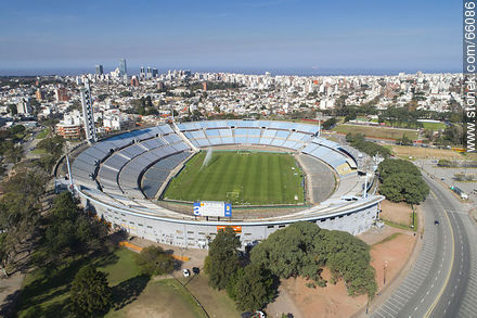 Foto aérea del Estadio Centenario - Departamento de Montevideo - URUGUAY. Foto No. 66086