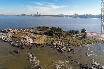 Aerial photo of Isla de las Gaviotas (Seagulls Island) - Department of Montevideo - URUGUAY. Photo #66142
