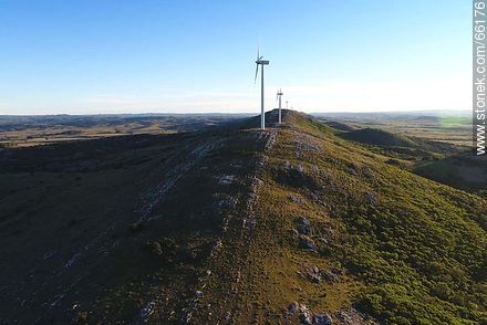 Aerial photo of wind power mills of UTE in the Sierra de Carapé - Department of Maldonado - URUGUAY. Foto No. 66176