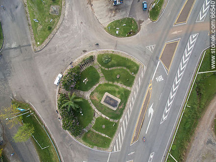 Roundabout access to the city. In the center, the bull - Tacuarembo - URUGUAY. Photo #66540