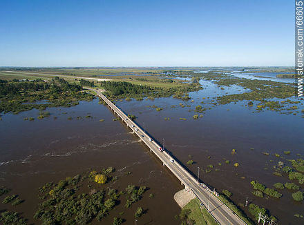 Aerial view of the bridge on route 5 over the Rio Negro River - Tacuarembo - URUGUAY. Photo #66605
