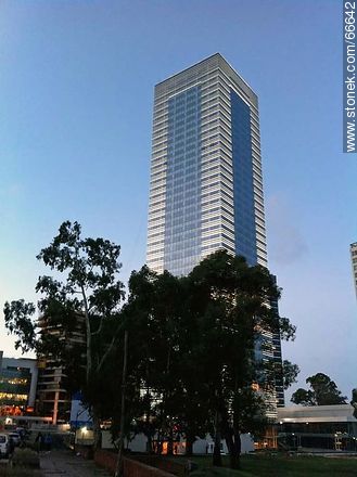 Tower 4 of the World Trade Center Montevideo - Department of Montevideo - URUGUAY. Photo #66642