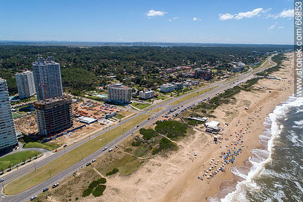 Aerial photo of Lorenzo Batlle Pacheco promenade, Brava beach to the east - Punta del Este and its near resorts - URUGUAY. Photo #66853