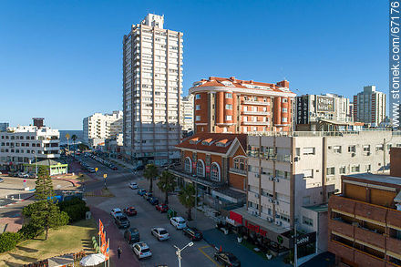 Foto aérea de la calle 31 - Punta del Este y balnearios cercanos - URUGUAY. Foto No. 67176