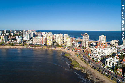 Foto aéea de las ramblas Williman y Artigas - Punta del Este y balnearios cercanos - URUGUAY. Foto No. 67166