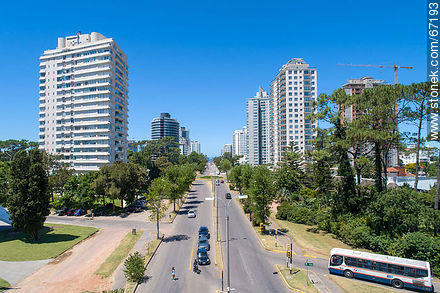 Aerial view of Roosevelt Avenue to the south - Punta del Este and its near resorts - URUGUAY. Photo #67193