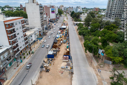 Vista aérea de la construcción del túnel de Av. Italia por debajo de las avenidas Ricaldoni y Centenario - Departamento de Montevideo - URUGUAY. Foto No. 67243