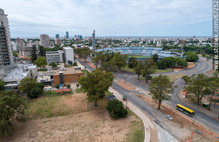 Vista aérea de la Avenida Ricaldoni, Área de la Salud, escuelas de medicina, CUDIM, Hospital de Clínicas - Departamento de Montevideo - URUGUAY. Foto No. 67252