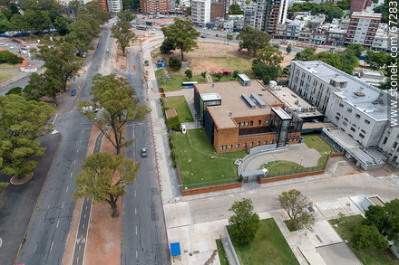 Aerial view of Avenida Ricaldoni, Health Area, medical schools, CUDIM - Department of Montevideo - URUGUAY. Photo #67283