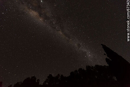 La Vía Láctea desde el reloj solar - Departamento de Lavalleja - URUGUAY. Foto No. 67343