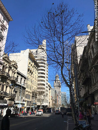 18 de Julio Avenue. Palacio Lapido and Palacio Salvo - Department of Montevideo - URUGUAY. Photo #67644