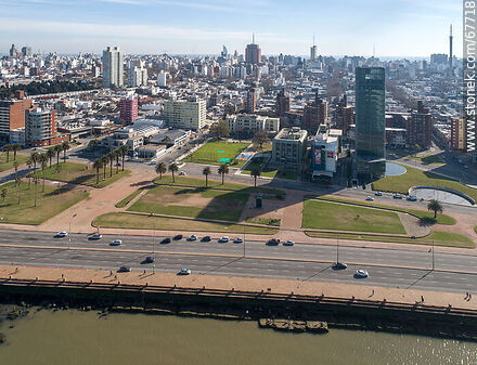 Aerial view of the rambla Rep. Argentina and La Cumparsita street - Department of Montevideo - URUGUAY. Photo #67718