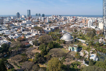 Vista aérea al sureste del Zoológico Municipal de Villa Dolores - Departamento de Montevideo - URUGUAY. Foto No. 67751