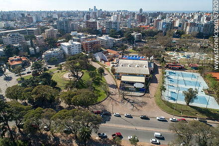 Vista aérea de las canchas de padel, el Club Defensor-Sporting y el área infantil - Departamento de Montevideo - URUGUAY. Foto No. 67820