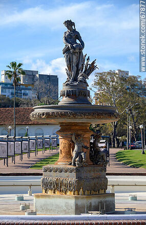 Fountain Le Source - Department of Montevideo - URUGUAY. Photo #67877