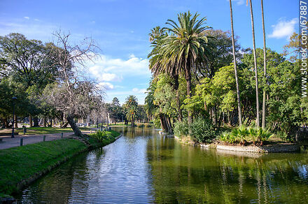 Lago del parque - Departamento de Montevideo - URUGUAY. Foto No. 67887