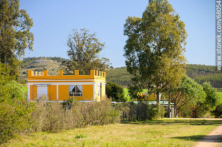 Picturesque house painted yellow - Department of Maldonado - URUGUAY. Photo #68054