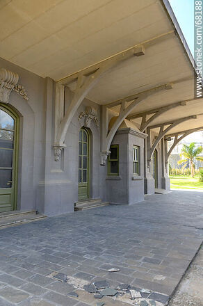 Antigua estación de ferrocarril devenida en museo - Departamento de Flores - URUGUAY. Foto No. 68188