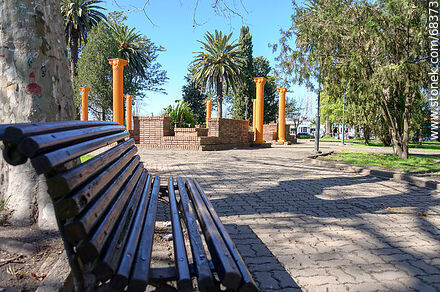 Plaza de Los Cerrillos - Departamento de Canelones - URUGUAY. Foto No. 68373