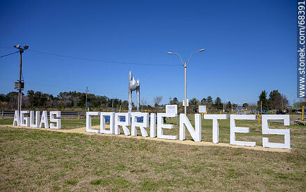 Entry to Aguas Corrientes - Department of Canelones - URUGUAY. Photo #68391