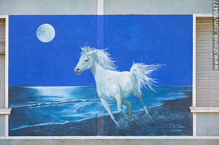 Mural de caballo trotando en la orilla del mar - Departamento de Florida - URUGUAY. Foto No. 68477