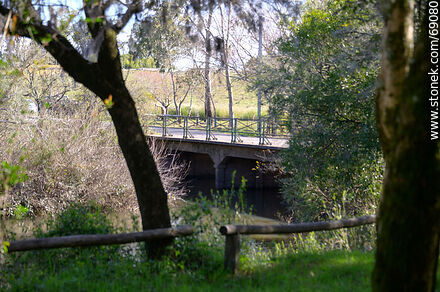 El puente sobre el arroyo - Departamento de Durazno - URUGUAY. Foto No. 69080