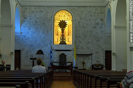Interior of the Basilica of the Blessed Sacrament - Department of Colonia - URUGUAY. Photo #69292