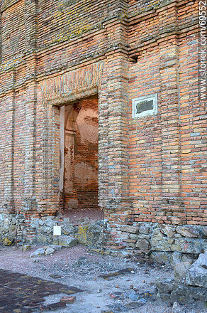 Remains of the Jesuit church of La Calera de las Huérfanas - Department of Colonia - URUGUAY. Photo #69552