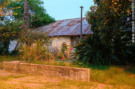 Typical house of Conchillas - Department of Colonia - URUGUAY. Photo #69563