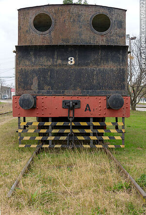 Antigua locomotora en exhibición - Departamento de Florida - URUGUAY. Foto No. 69822