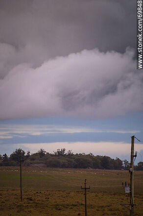 Storm in the field - Department of Florida - URUGUAY. Photo #69848