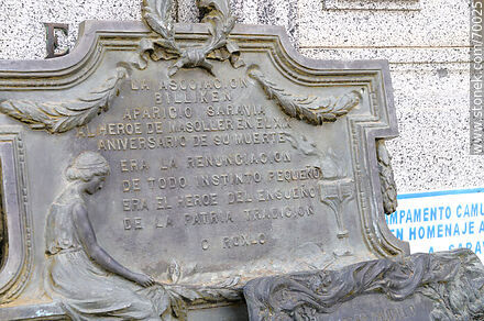 Cementerio. Panteón de Aparicio Saravia - Departamento de Treinta y Tres - URUGUAY. Foto No. 70025